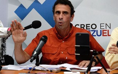 Capriles: Maduro 'puede querer dar un golpe de Estado' en Venezuela