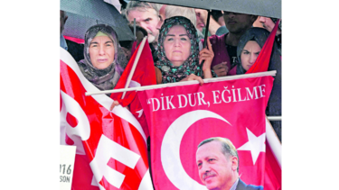 Manifestación masiva a favor de Erdogan
