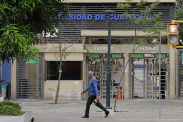 La violencia enquistada en Guayaquil desangra el bolsillo de una población empobrecida