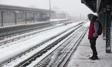 Cierran servicio en tramos aéreos del metro de Nueva York
