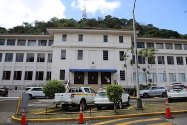 Alegatos finales en el juicio por sobrecostos en obras viales: los defensores atacan peritaje que sustenta la acusación