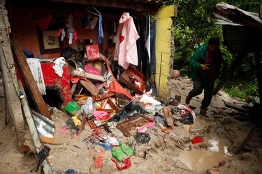 Se eleva a 19 la cifra de fallecidos por las fuertes lluvias en El Salvador