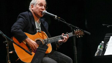Paul Simon dice estar listo para colgar la guitarra