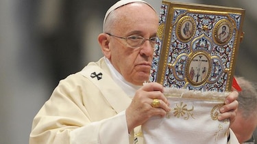 El papa Francisco dice que los cristianos no deben acumular riquezas