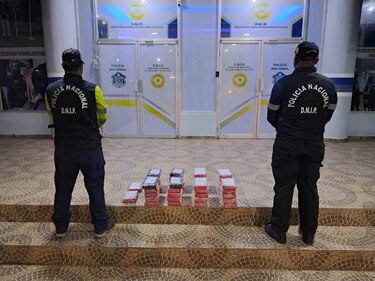 Decomisan 86 paquetes de drogas en operativos separados en Calidonia y en un puerto del Pacífico