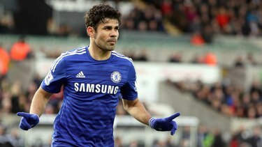 Chelsea goleó sin piedad al Swansea 5-0 y sigue líder