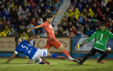 Real Madrid golea 4-0 al Melilla  en el debut de Solari