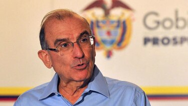 Jefe negociador de paz de Colombia tildó de 'error' que Corte pida opinión a FARC