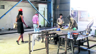 Padrino empresario pide patrocinadores