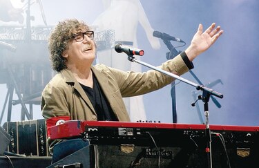 Festeja en vivo 70 cumpleaños