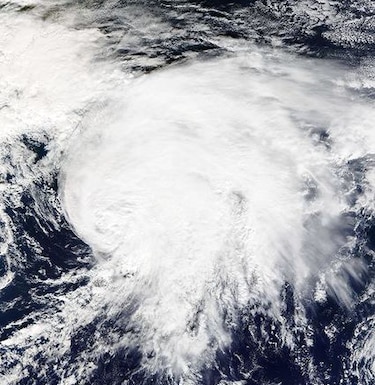 Kate se degrada a tormenta 'postropical' en el norte del Atlántico