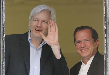 Ecuador ratifica asilo indefinido a Julian Assange tras fallo de justicia sueca