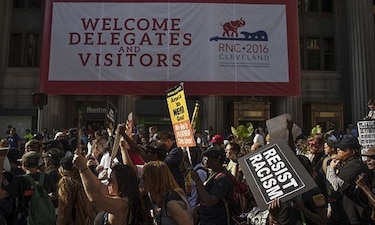 Activista de DDHH: Trump amenaza con 'envenenar relaciones raciales'