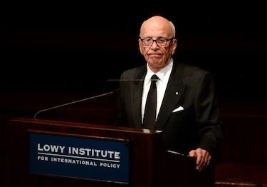 El magnate Rupert Murdoch se retira como presidente de Fox y News Corp