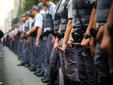 Agentes antiterroristas de EU entrenan a policías para los Juegos Olímpicos de Rio