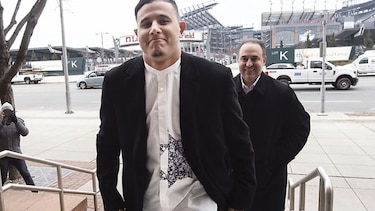 Yankees lideran la puja de tres equipos por Machado