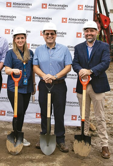 Evento Inaugural, primera palada nueva sucursal El Dorado