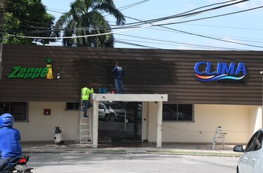 Así fue como Servicios Múltiples Rama se quedó sin letrero, sin local y sin agente residente  