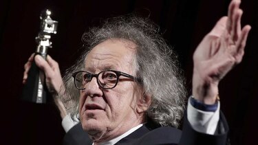 Geoffrey Rush dimite de la Academia de Cine australiana