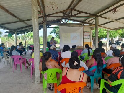 Qué se aprende en escuelas para padres, el requisito para cobrar el Pase-U