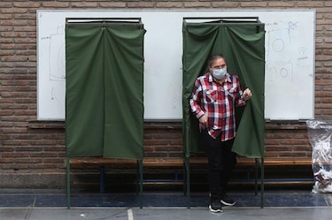 Expectativa, incertidumbre y miles de ‘debutantes’ en el inédito plebiscito en Chile