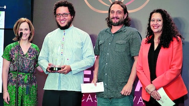 Periodistas de ‘La Prensa’ ganan premio Eleta Casanova