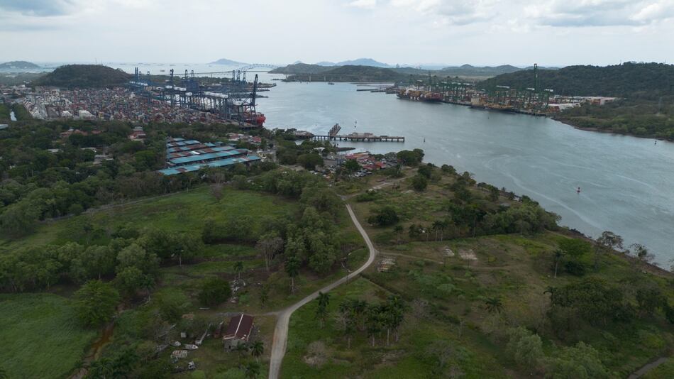 Canal de Panamá convoca reunión clave el 27 de octubre para presentar proyectos de nuevos puertos, incluyendo Corozal