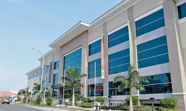El Ministerio de Economía y Finanzas busca nueva sede; negocia con Soho Mall