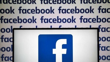 Mark Zuckerberg  promete una libra 'segura, estable y bien regulada'