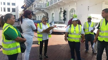 Inspeccionan comercios en el Casco Antiguo