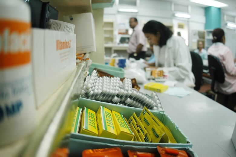 Farmacéuticos advierten que MedicSol ‘discrimina’ el acceso a las medicinas