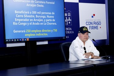 Ministro de Obras Públicas enfrenta críticas por manejo de fondos y obras pendientes