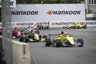 Hankook y las chicas al poder: Comienza la serie W con neumáticos Hankook en los fines de semana de carreras de Fórmula 1