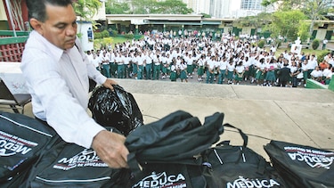 ‘Fraude y lesión’ en compra de mochilas escolares: fiscal Vielka Broce