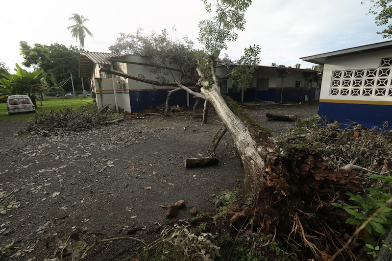 Terremoto deja a 3,000 estudiantes sin aula; esta es la propuesta para volver a clases