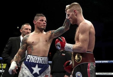 Flanagan vence a boricua Cruz y retiene cetro de la OMB
