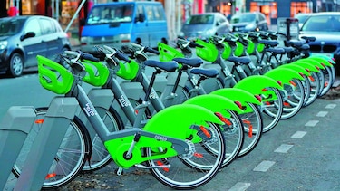 Parisinos, furiosos con servicio de bicicletas urbanas