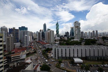 Moody’s cambia la perspectiva de Panamá de estable a negativa y mantiene el grado de inversión