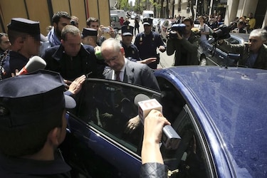 España se pregunta si detención de exdirector del FMI es una 'estrategia electoral'