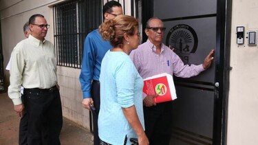 Columnista presenta oposición a querella interpuesta por Martinelli por un artículo de opinión