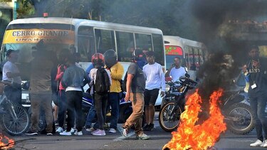 Dos muertos y 20 heridos durante protestas contra el gobierno en Honduras