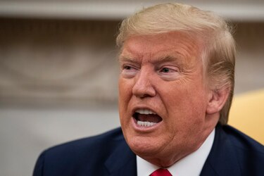 Cámara de Representantes aprueba enviar al Senado la acusación contra Trump