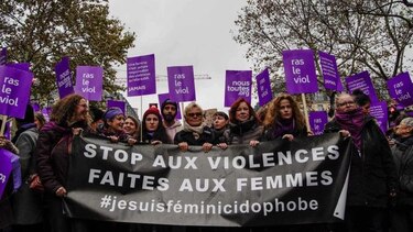 Numerosas marchas feministas en Europa contra la violencia sexista
