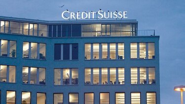 Credit Suisse prevé recortes en su nómina