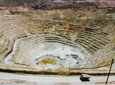 Perú busca calmar temores con planes para el cobre