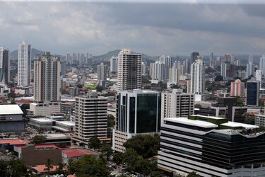 Panamá lidera ‘ranking’ de precios de oficinas