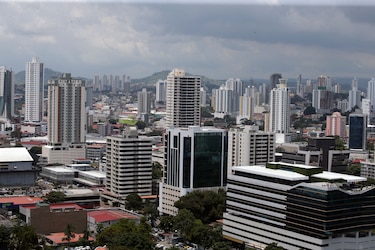 Panamá lidera ‘ranking’ de precios de oficinas