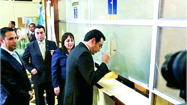 Jimmy Morales declara patrimonio de $1.1 millones