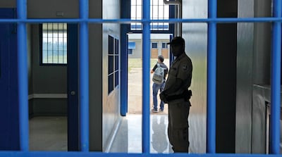 Reclamo por licitación en cárceles revela anomalías que podrían costar millones al Estado