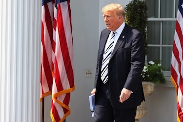 Expresidente Trump presionó al Departamento de Justicia para que dijera que los comicios fueron ‘fraudulentos’